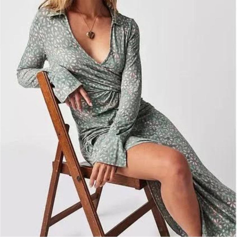 NWOT FREE PEOPLE shayla floral wrap dress - Picture 10 of 14